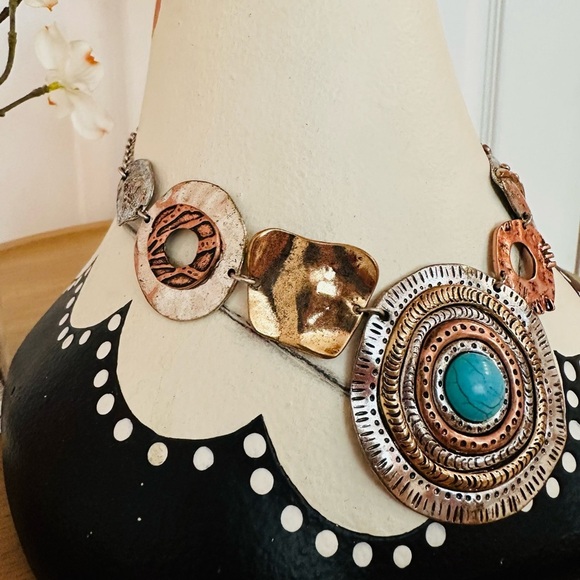 NECKLACE ~ Artistic Abstract Gold/Silver tones w/faux Turquoise Accent - Picture 5 of 7